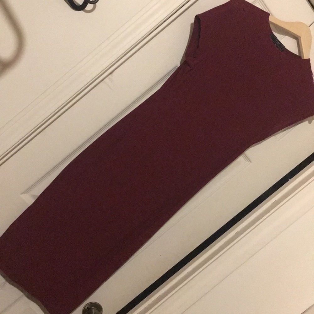 Fitted maroon dress!